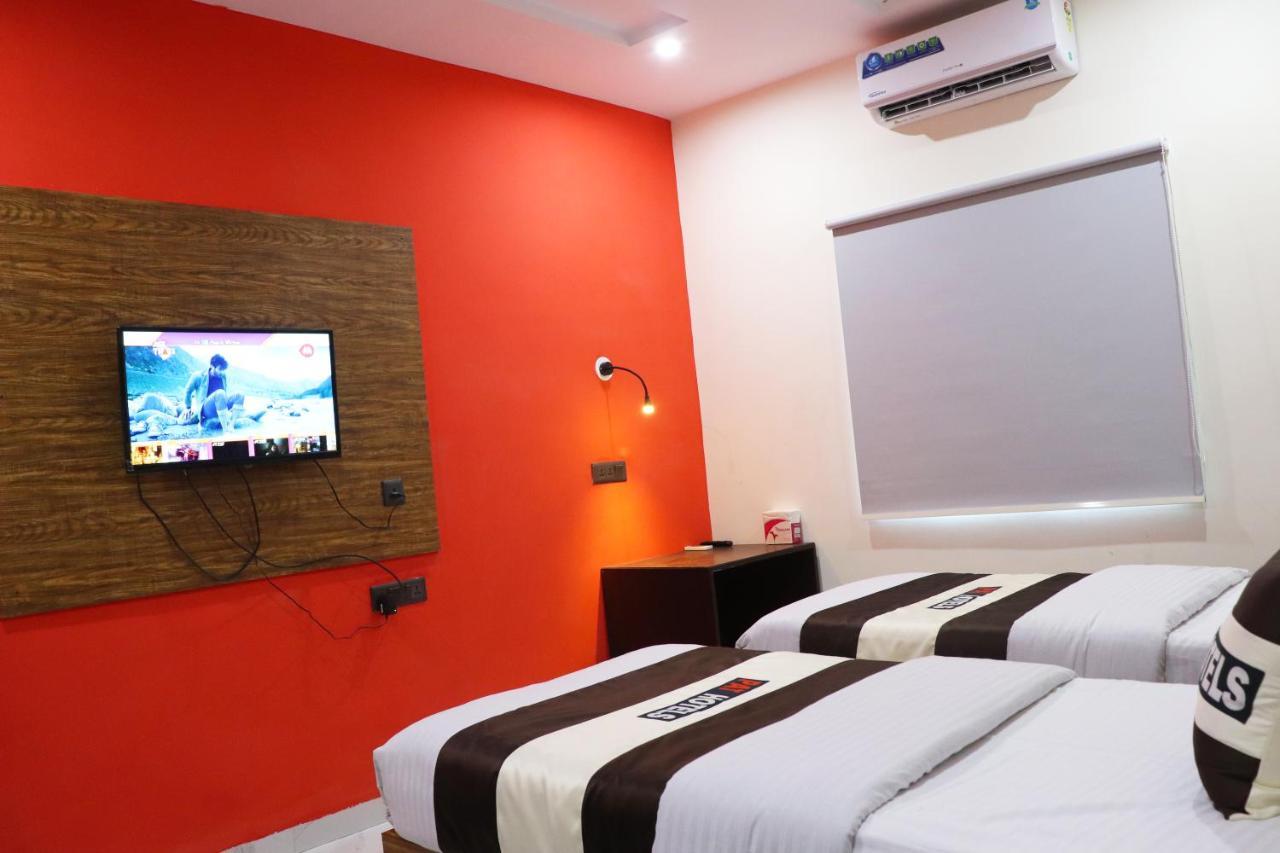 Pat Hotels Indore Exterior photo