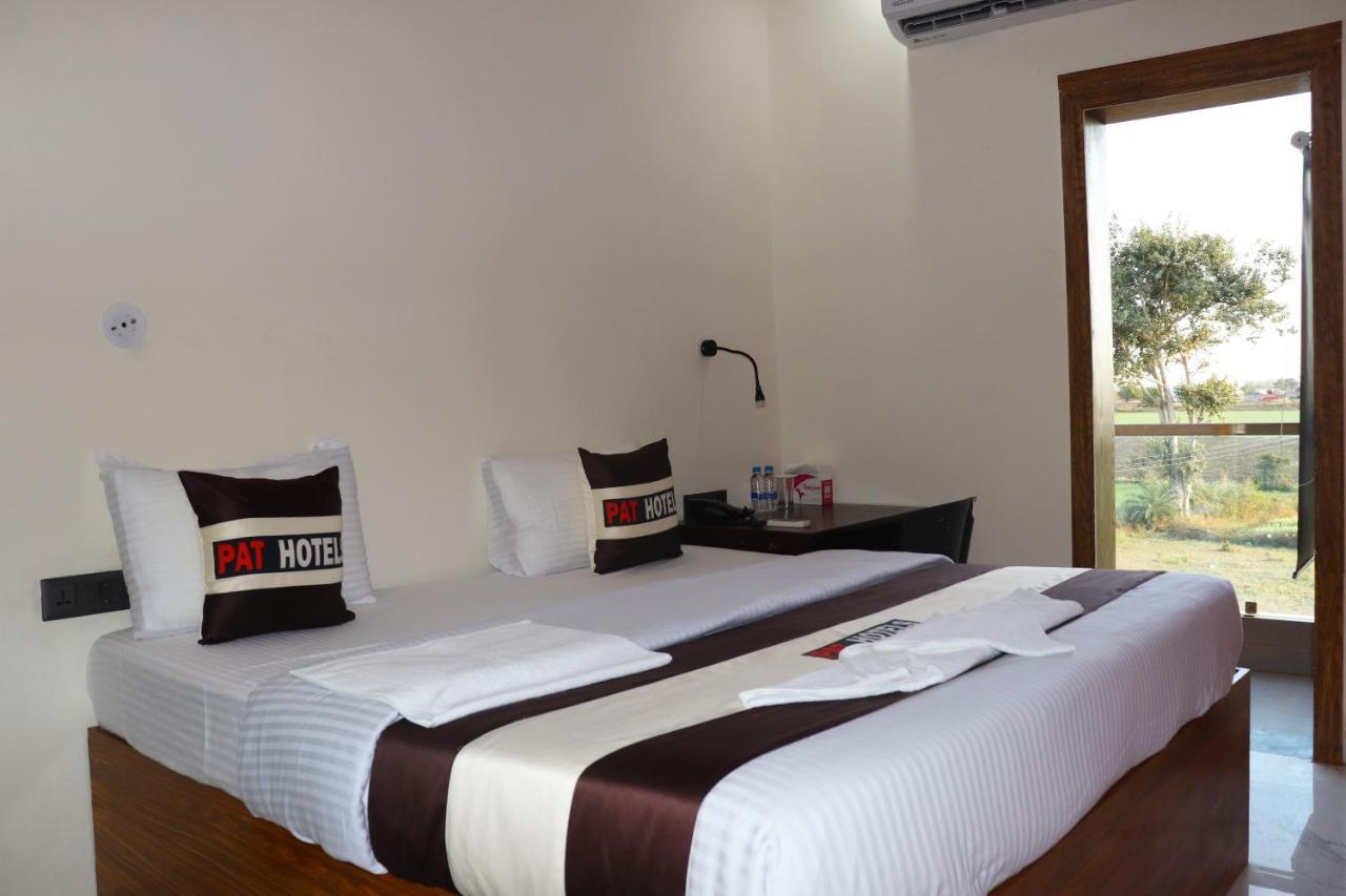 Pat Hotels Indore Exterior photo